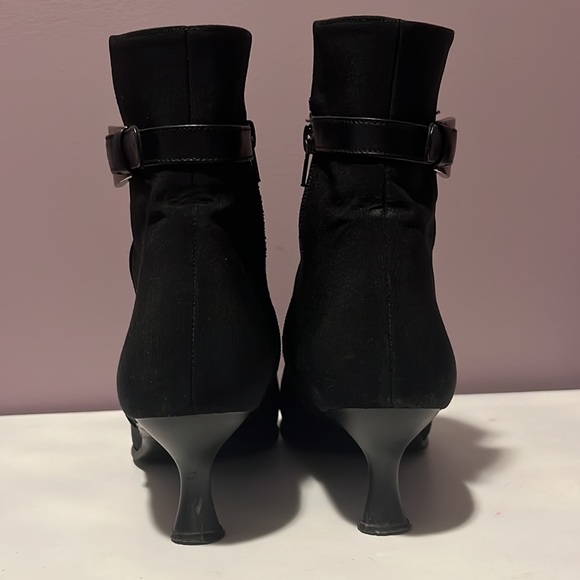 Stuart Weitzman booties 7.5 - Picture 5 of 16